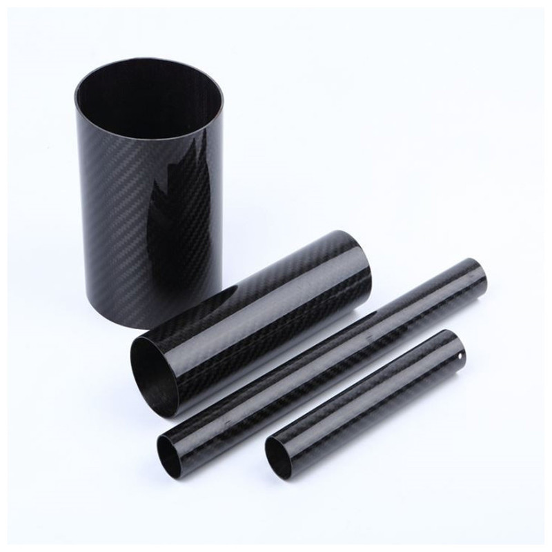 Carbon fiber tube nwere agba dị obere na ịdị arọ